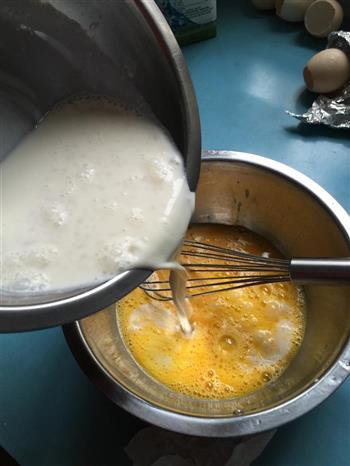 牛奶鸡蛋布丁-完美废物利用的做法步骤4
