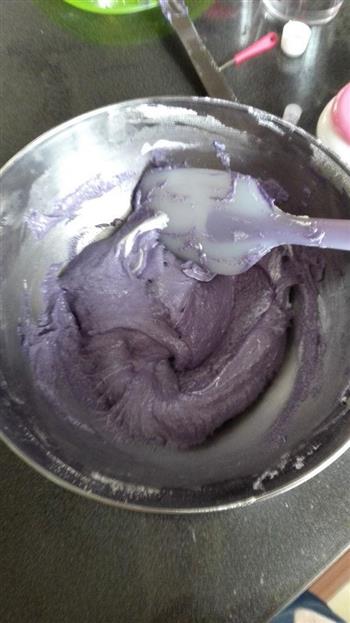 紫色迷情马卡龙的做法步骤4