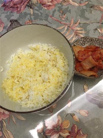 韩国泡菜炒饭的做法步骤2