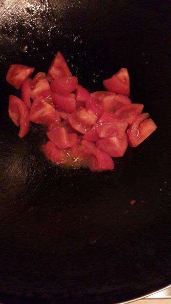 老少皆宜的番茄煮鱼的做法步骤5