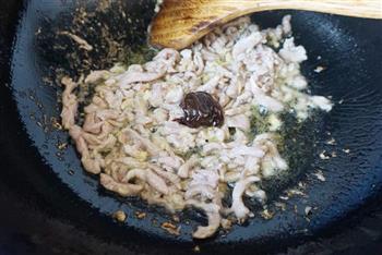 蒜苔肉丝炒拉皮的做法步骤6