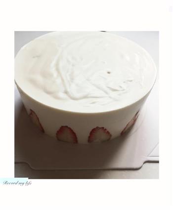草莓酸奶慕斯蛋糕的做法步骤18