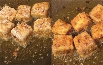 料理店小吃炸脆皮日本豆腐的做法步骤3