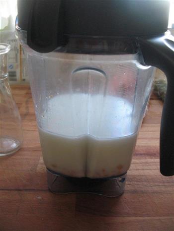 奶香玉米汁的做法图解2