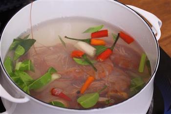 泰式冬阴功汤，让你意想不到的减肉利器的做法步骤3