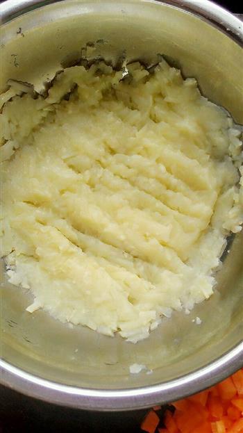 沙律土豆泥三文治的做法步骤1