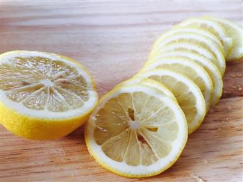 瘦身柠檬醋的做法步骤3