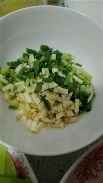 清炒莴苣的做法步骤2