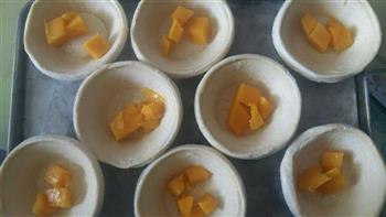 简单版芒果蛋挞的做法步骤6
