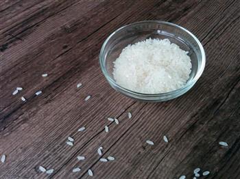 红枣薏米粥的做法图解1