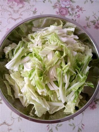 大白菜炖粉条的做法步骤1