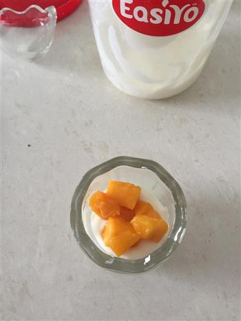 芒果酸奶盆栽的做法步骤7