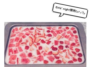 西瓜草莓椰奶冻的做法步骤6