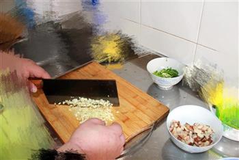 四川腊肉炒笋和豆干的做法步骤3