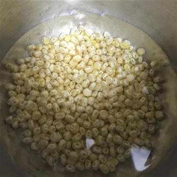 炼乳黄金玉米烙的做法步骤2