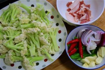 干锅花菜好吃的秘诀的做法步骤1