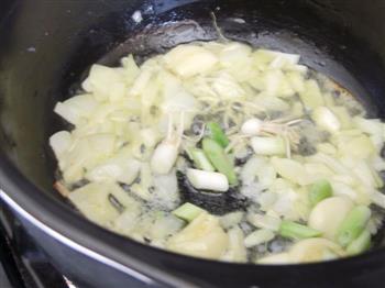 花菜浓汤的做法步骤2