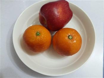 血橙苹果汁 ，植化素全营养补血防霾最佳饮品的做法步骤1