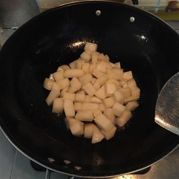 咖喱土豆胡萝卜炖鸡的做法步骤5