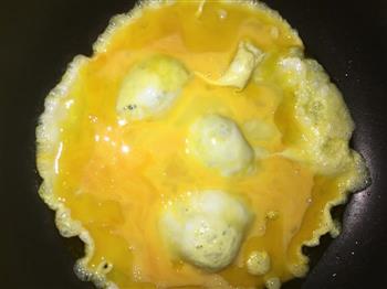 韭黄炒蛋的做法步骤2