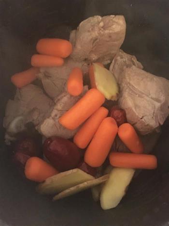 胡萝卜炖羊肉清汤的做法步骤4