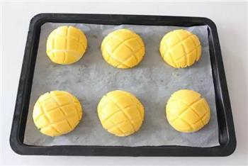 酥皮菠萝面包的做法步骤24