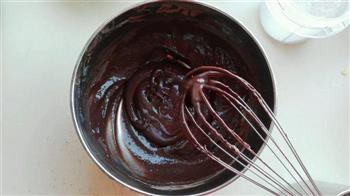 详细步骤六寸可可戚风蛋糕 巧克力味浓郁的做法步骤7