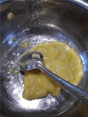 无油无糖酸奶香蕉燕麦玛芬的做法图解3