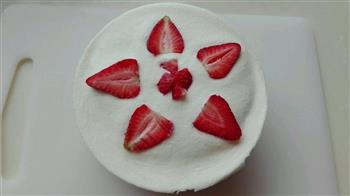 六寸草莓酸奶慕斯蛋糕的做法图解10