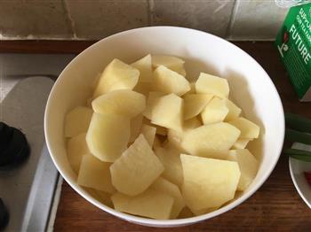 土豆炖牛肉的做法步骤8