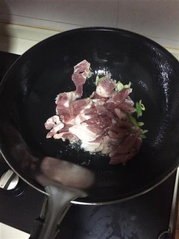 酸菜猪肉炖粉条的做法图解5