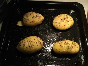 风琴烤土豆的做法步骤2