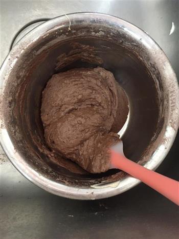 醇香巧克力纸杯蛋糕的做法步骤5