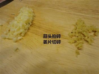 电饭锅蒸豆豉排骨的做法步骤1