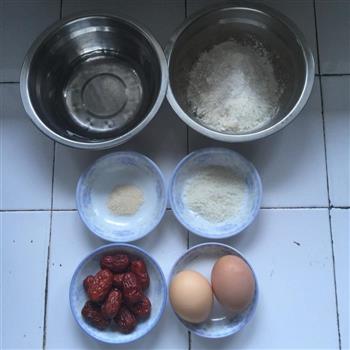 蒸出来的红枣鸡蛋发糕的做法步骤1