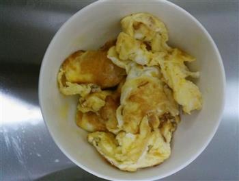 西葫芦炒鸡蛋的做法步骤4