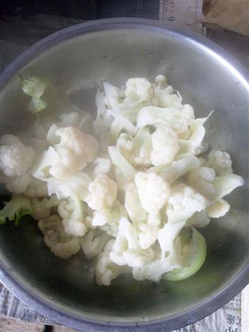 清炒花菜的做法步骤3
