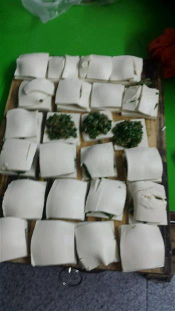 岑溪豆腐酿的做法步骤4