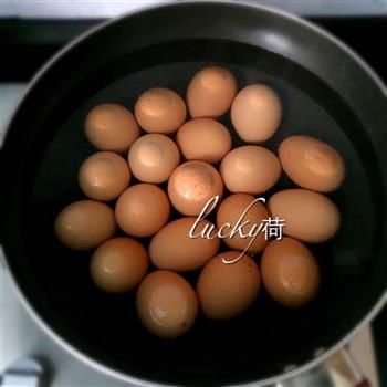 电饭煲煮五香茶叶蛋的做法步骤2