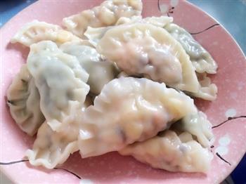 饺子-玉米香菇猪肉饺&韭菜猪肉饺的做法步骤15