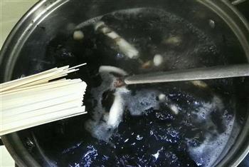 海鲜汤面的做法步骤4