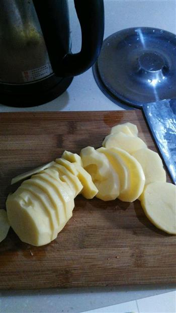 薯片蘸土豆泥的做法步骤1