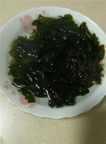 凉拌螺旋藻紫菜的做法图解2