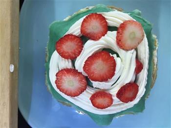 草莓彩虹千层蛋糕的做法步骤18
