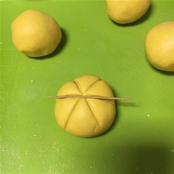 黄金南瓜饼的做法图解5