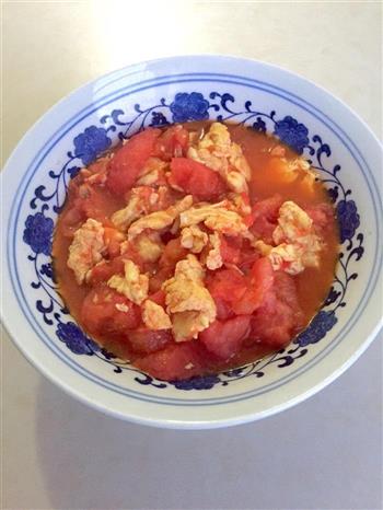 10分钟吃上快手餐-家味西红柿炒鸡蛋的做法步骤1
