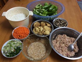酿豆腐、辣椒、凉瓜的做法步骤7