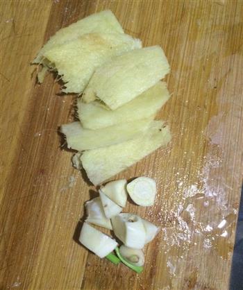 蘑菇土豆炖鸡腿的做法步骤4