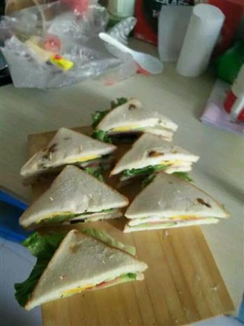 美味三明治的做法步骤1