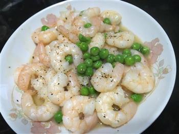 虾仁炒青豆怎么做，虾仁炒青豆怎么做好吃，虾仁炒青豆做法